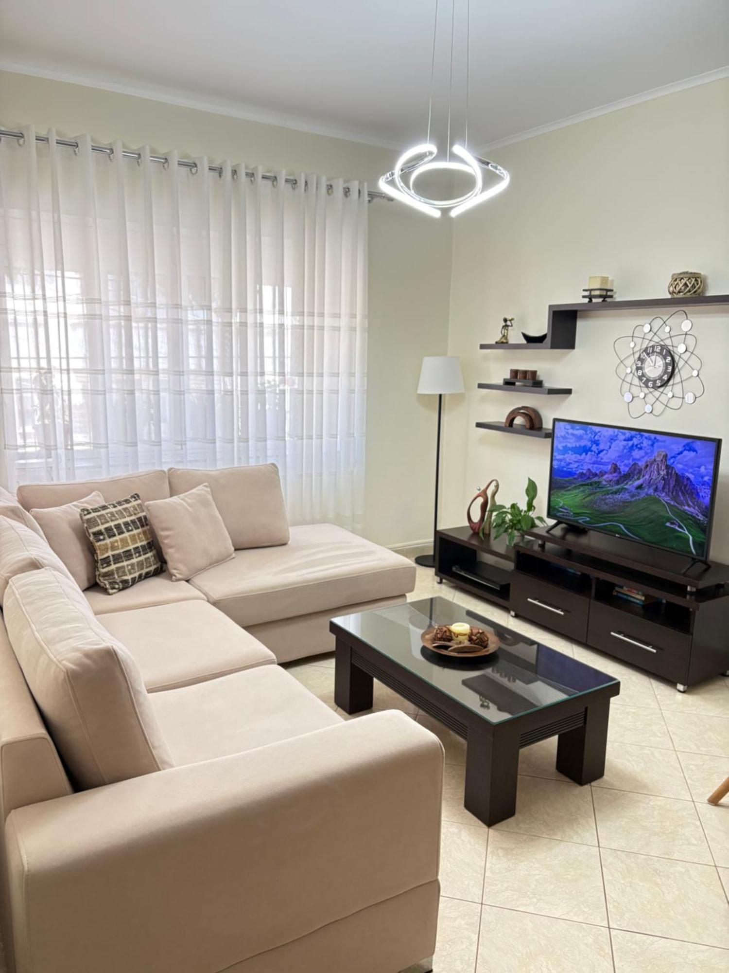 Sofia'S Modern Apartment Гирокастра Экстерьер фото